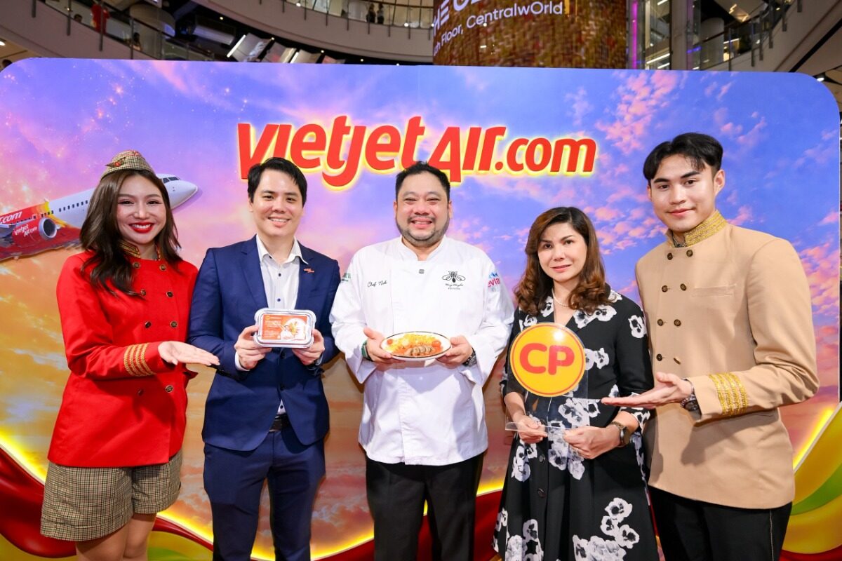 Vietjet Thailand จับมือซีพีเอฟ เสิร์ฟสปาเก็ตตี้แกงเผ็ดเป็ดย่าง บน Sky Café ราคา 180 บาท